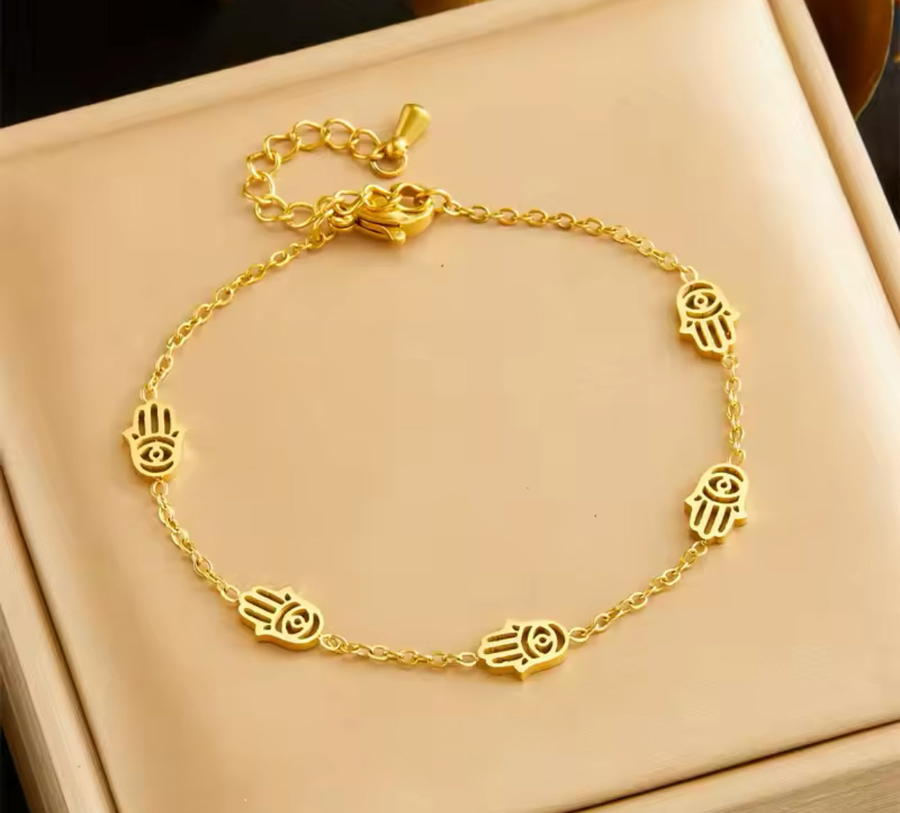 Dainty Repeat Hamsa 🪬 Bracelet